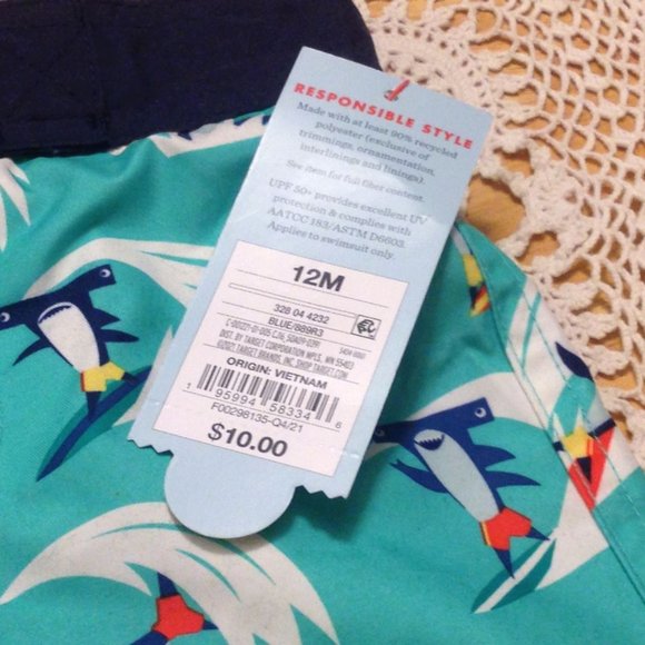 Cat & Jack swim trunks with sharks / fish, NWT, 12 month size - Picture 3 of 6